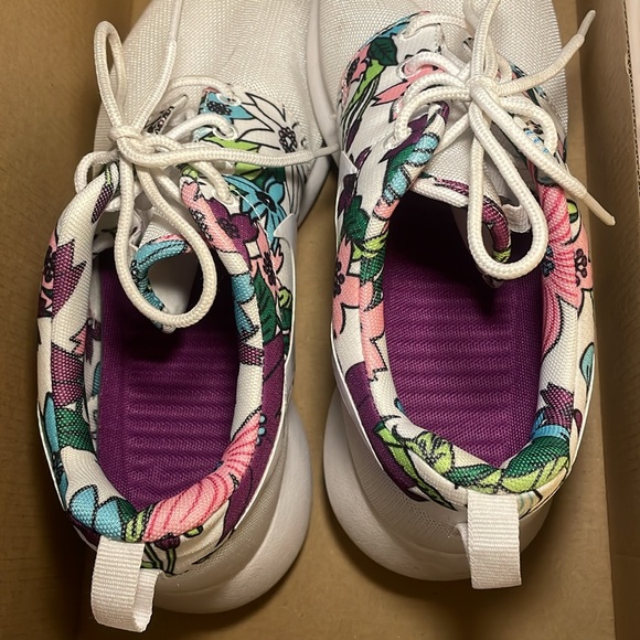 Nike Roshe One Women’s - Picture 6 of 7